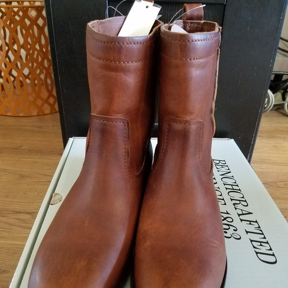 NWT FRYE Cara Boots - Picture 3 of 5